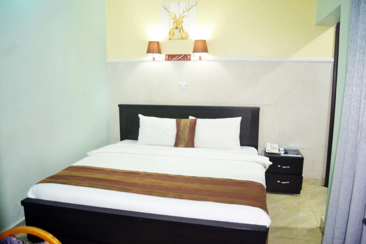 Grand Capital Hotel Ακούρ Εξωτερικό φωτογραφία